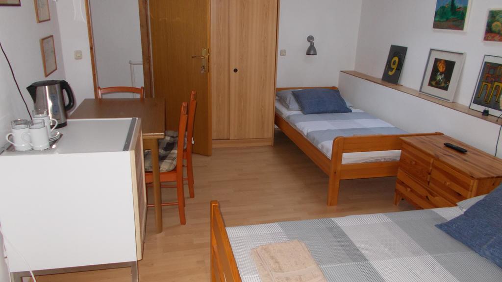 Guest House Accommodation Rupine Premantura Bagian luar foto