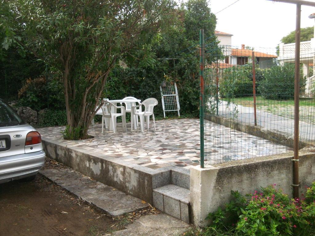 Guest House Accommodation Rupine Premantura Bagian luar foto