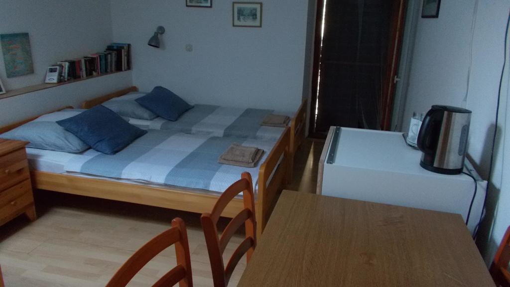 Guest House Accommodation Rupine Premantura Bagian luar foto
