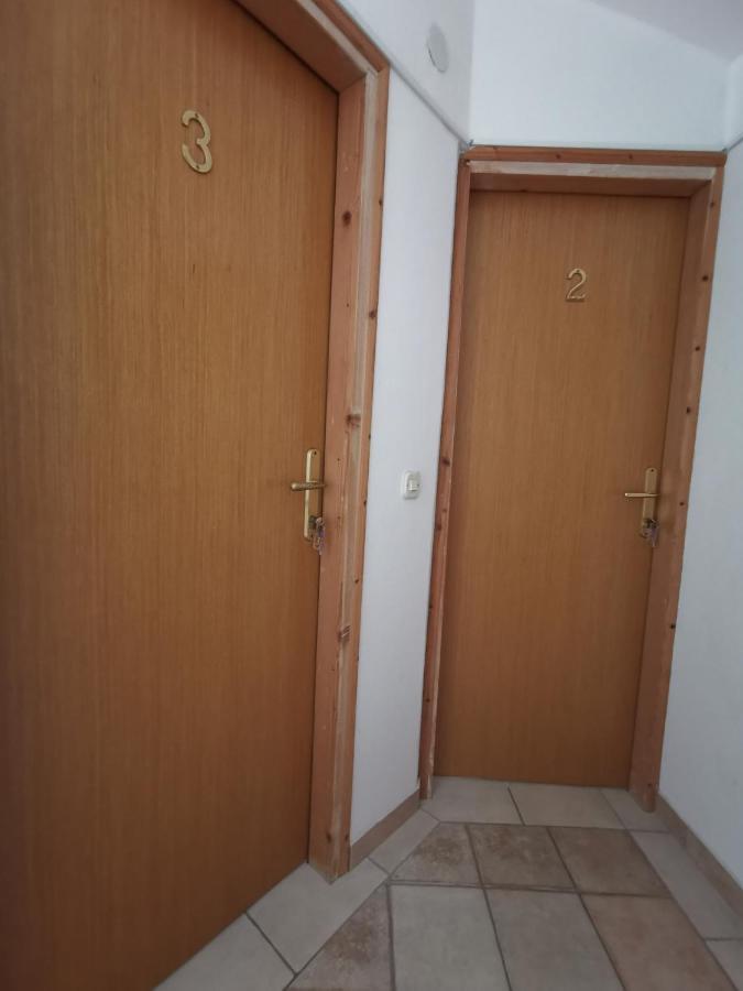 Guest House Accommodation Rupine Premantura Bagian luar foto
